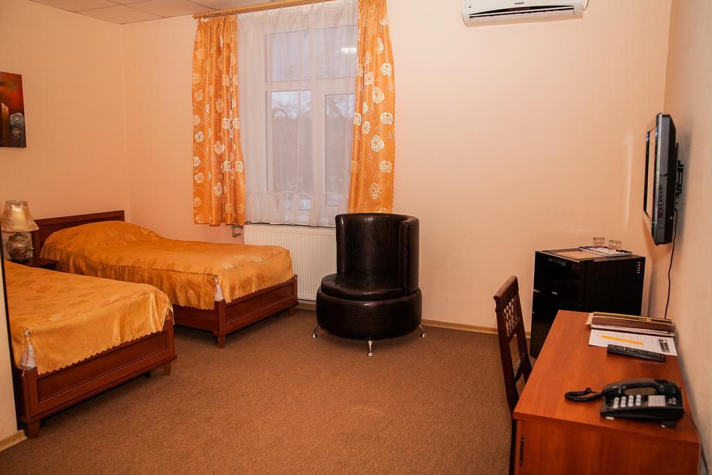 Gubernia Hotel Kharkiv Exterior photo