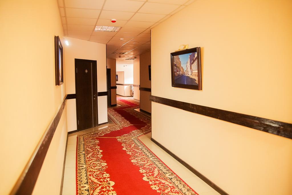 Gubernia Hotel Kharkiv Exterior photo