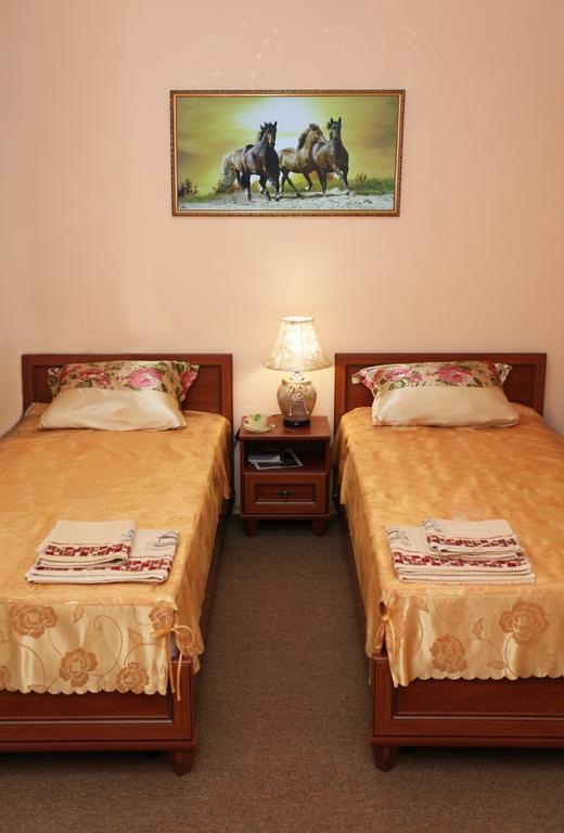 Gubernia Hotel Kharkiv Room photo